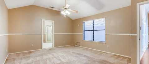 Building Photo - 1611 Brenwood Dr