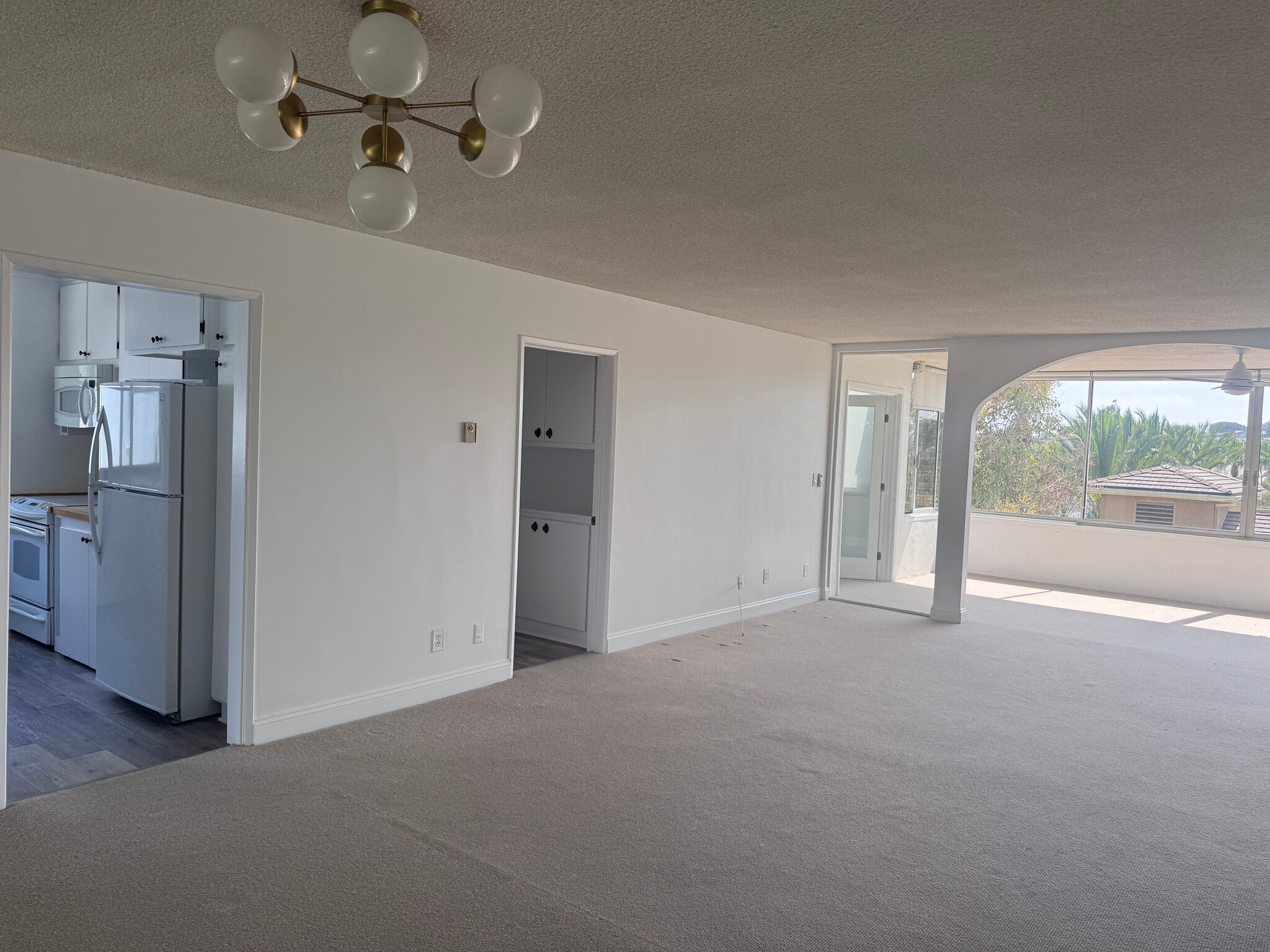 Building Photo - 8701 Delgany Ave