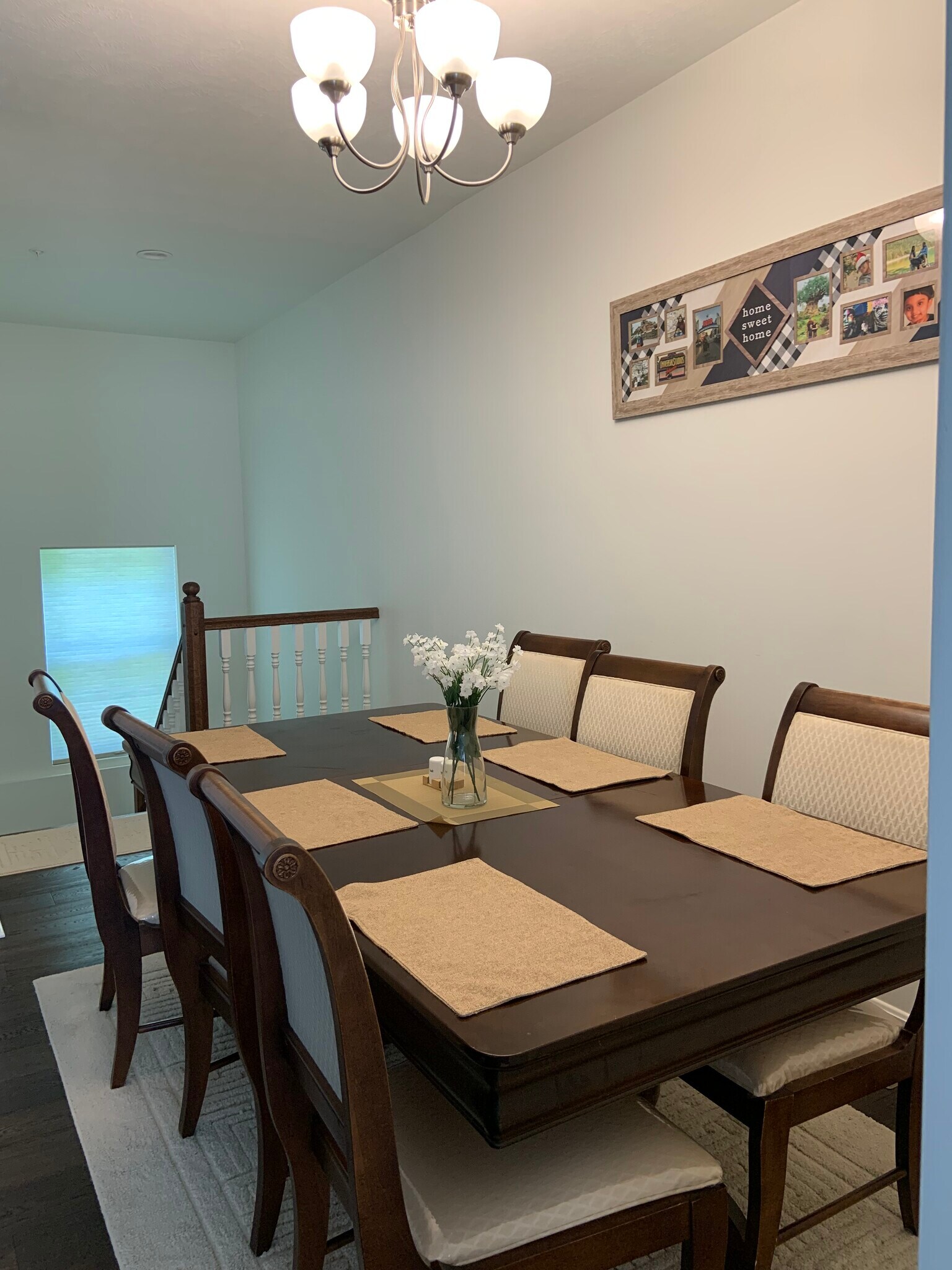 First Level Dining - 304 Thurgood Dr