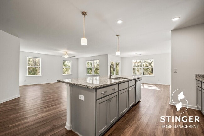 Building Photo - 116 Teal Bluff Blvd