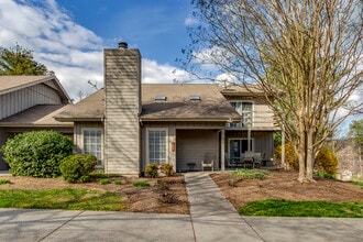 Building Photo - 308 Chota View Pl