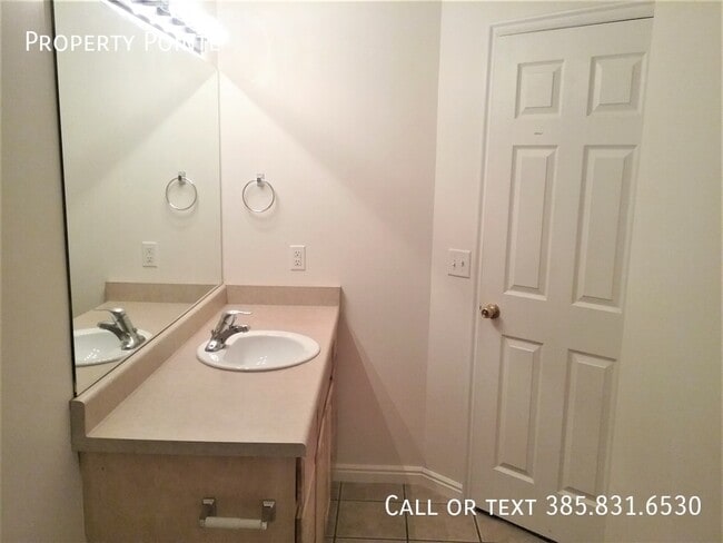 Building Photo - 1587 S 2000 W