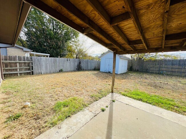 Building Photo - Current remolded home in Union School District