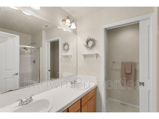 Building Photo - 11720 SW Willet Terrace