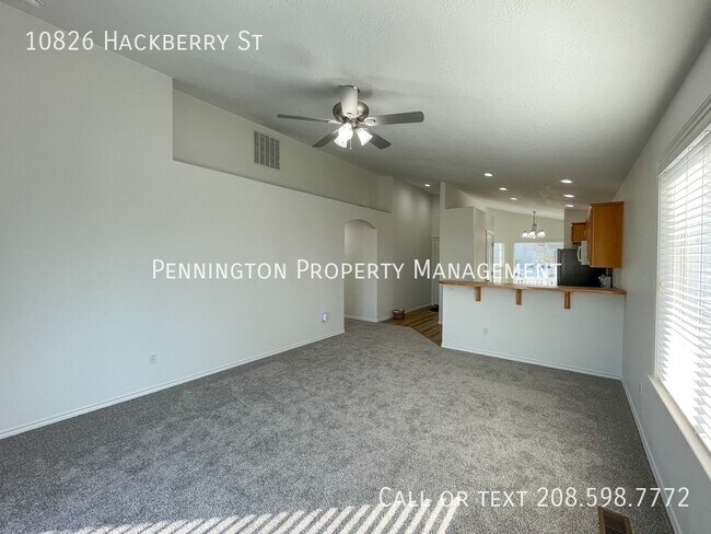 Building Photo - 10826 Hackberry St