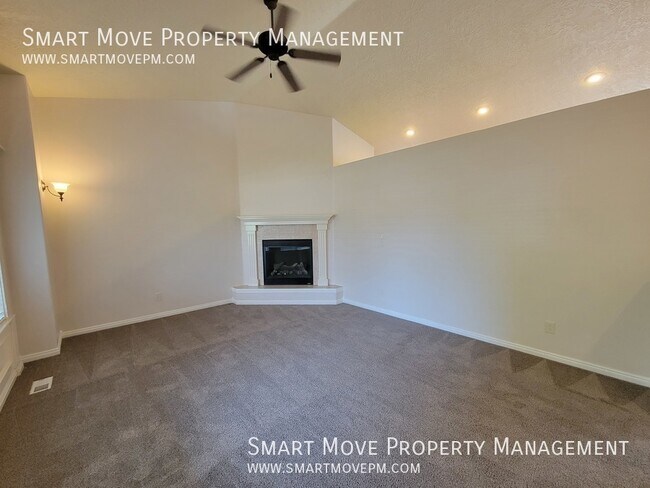 Building Photo - 3618 N Alexis Way