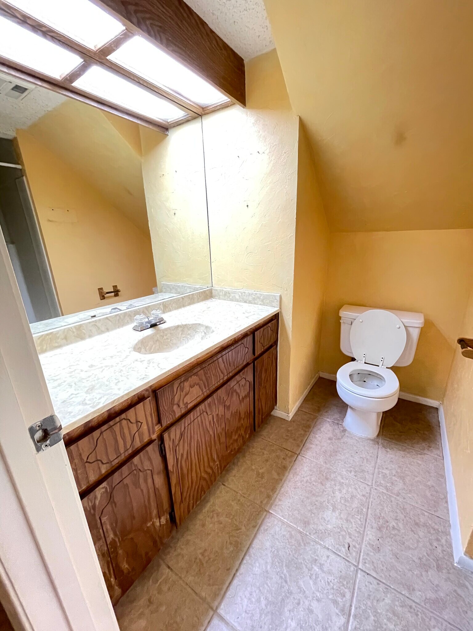 Building Photo - 9011 Sawtooth Ln