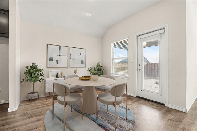 Building Photo - 611 Saddle Club Way