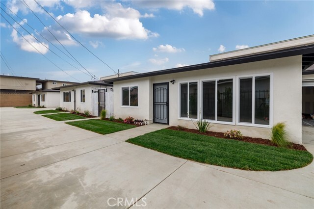 Building Photo - 13933 Doty Ave