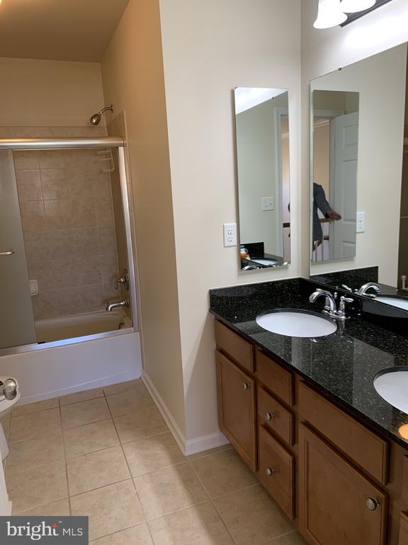 Building Photo - 8379 Academy Rd