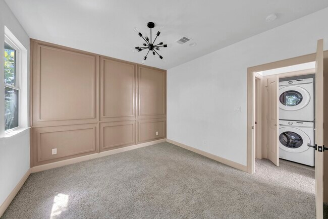 Building Photo - 9551 Neuens Rd