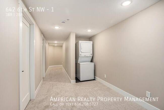 Building Photo - 642 6th St NW