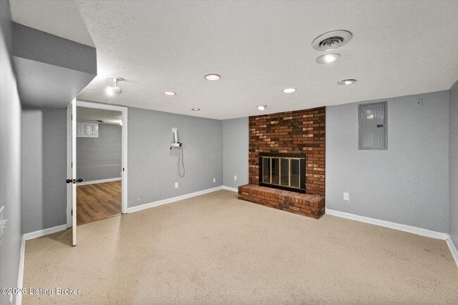 Building Photo - 9903 Welshpool Ct