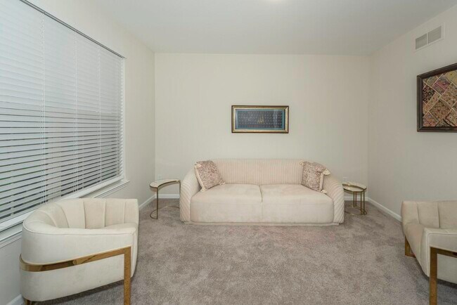 Building Photo - 50236 Amberwood Rd