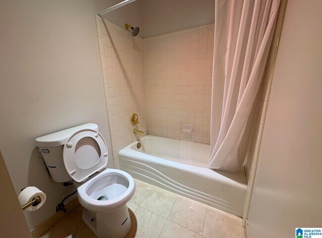 Building Photo - 3101 Lorna Rd