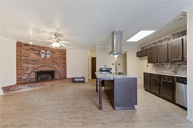 Building Photo - 5612 Pearce St