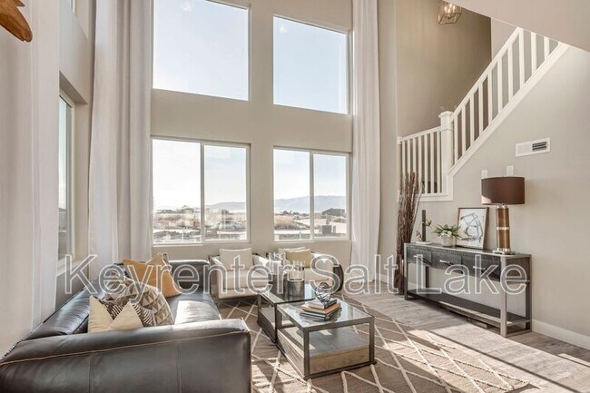 Building Photo - 1869 S 1080 W