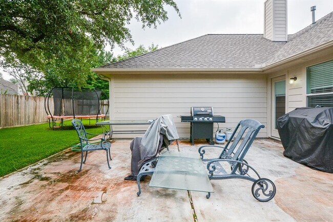 Building Photo - 24810 Sageford Ct