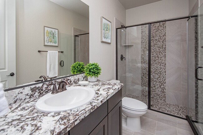 Building Photo - 3 Bedroom | 3 Baths | plus large loft | 20...