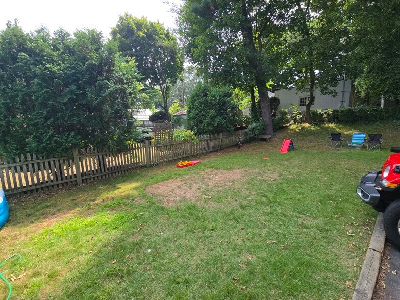 Building Photo - 281 Lowell Ave