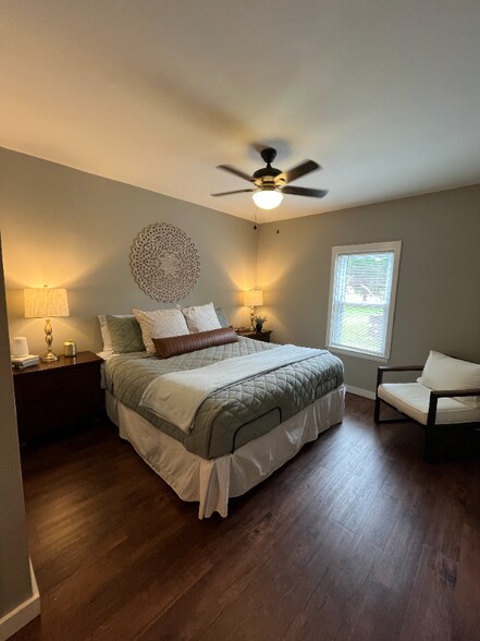 Building Photo - 1213 E 14th Ave