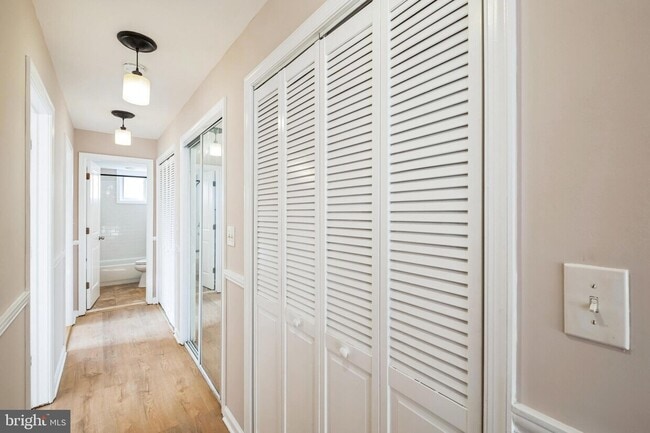 Building Photo - 5037 Call Pl SE