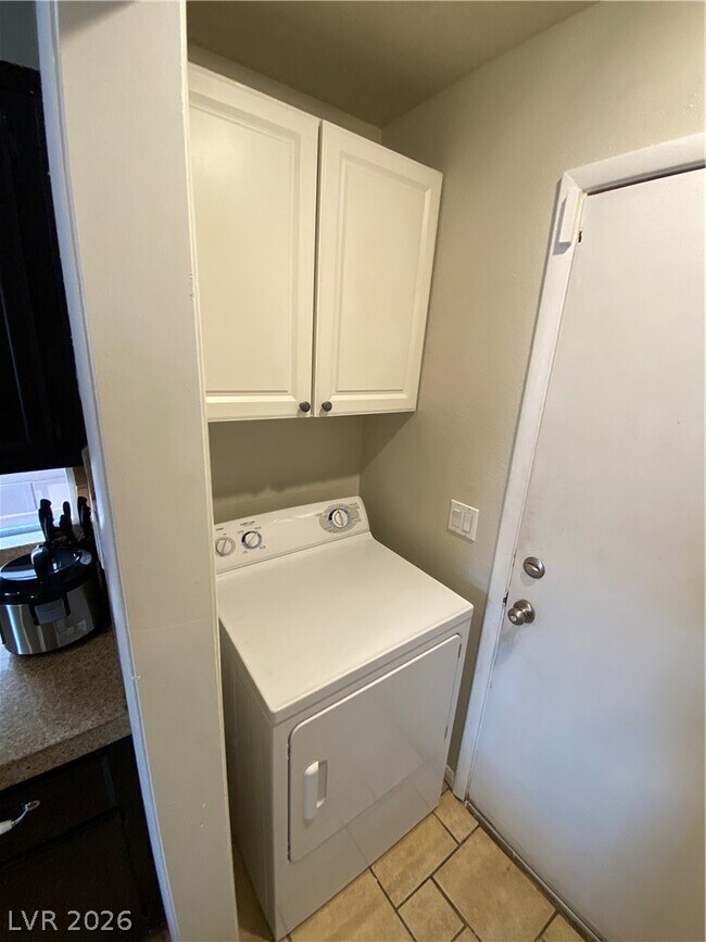 Building Photo - 2371 Crowley Way