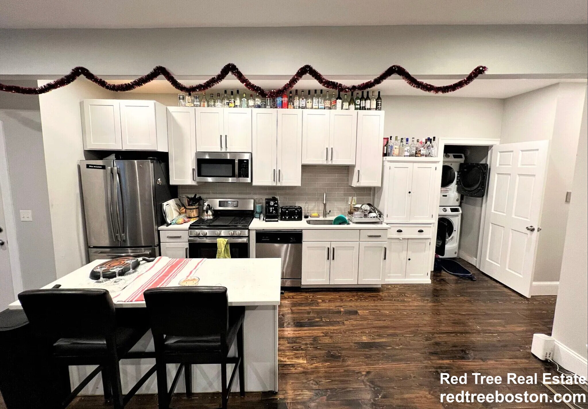 Building Photo - 33 Wigglesworth St