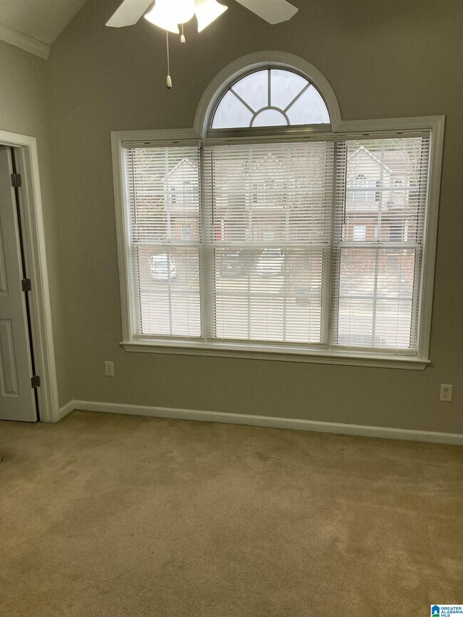 Building Photo - 200 Calloway Ln