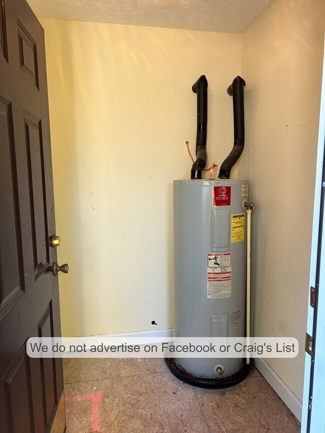 Building Photo - Sheffield Condominiums- Renwick Drive