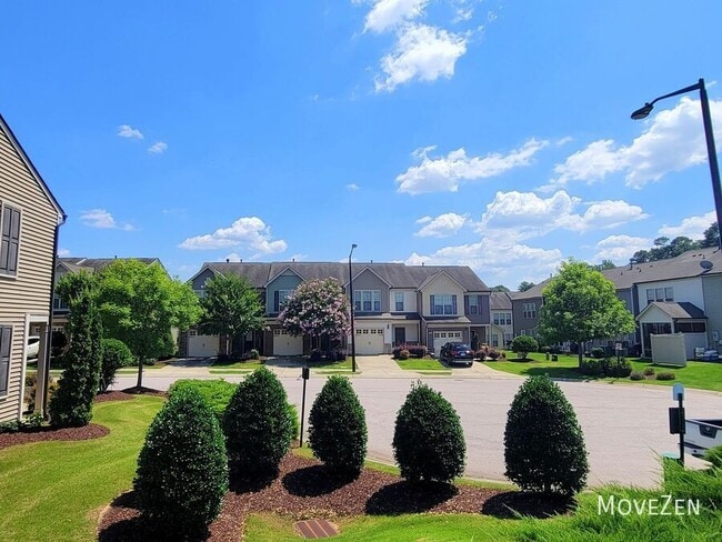 Building Photo - 104 Brier Crossings Loop