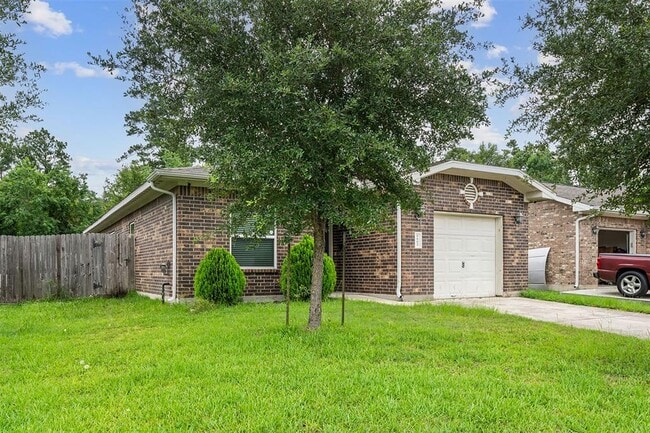 Building Photo - 8802 Shady Vista Ln