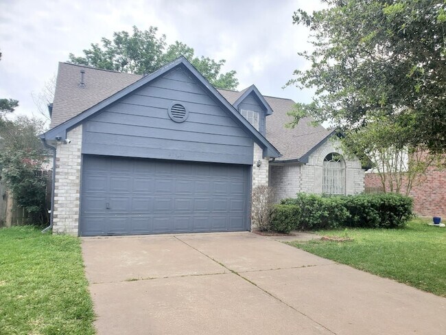Building Photo - 21435 Park Mill Ln