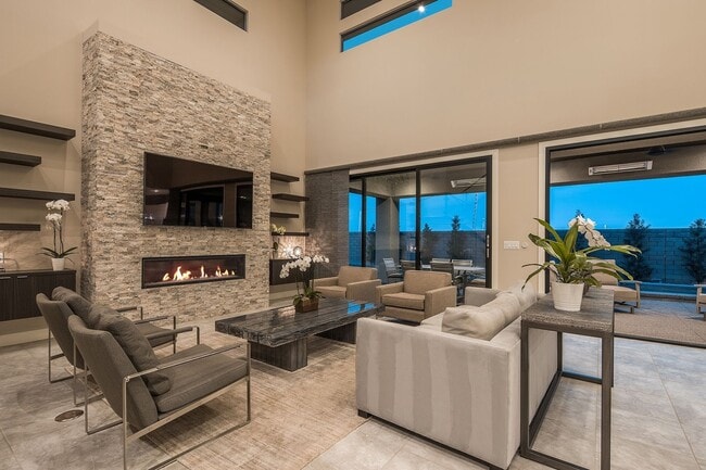 Building Photo - Luxury Home located in The Ridges of Summe...
