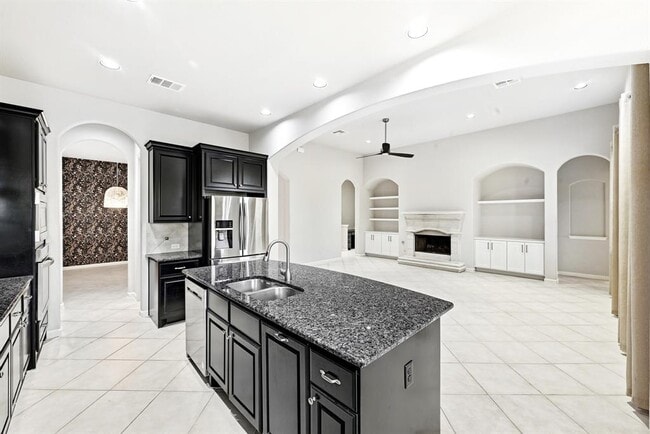 Building Photo - 1611 Rimstone Dr