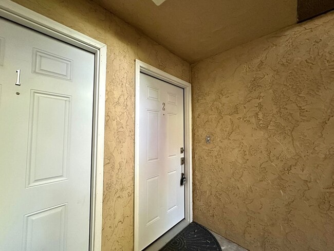 Building Photo - 2Bd/1Ba Kirkland Condo