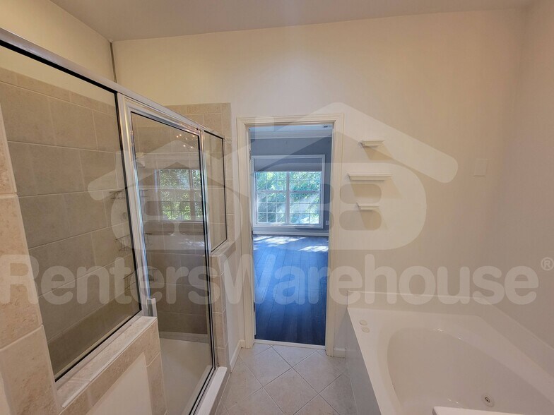 Building Photo - 2671 Rivers Edge Dr NE