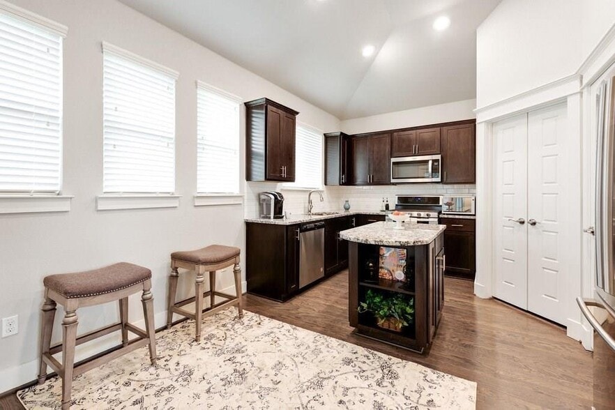 Building Photo - 1765 Rowdy Loop