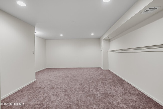 Building Photo - 144 New Cedar Ln