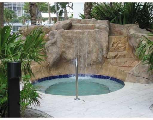 Building Photo - 3000 S Ocean Dr