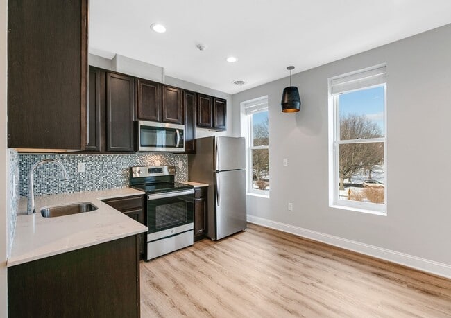 Building Photo - Reserves on Washington Park