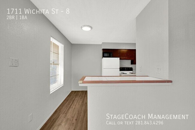 Building Photo - 1711 Wichita St