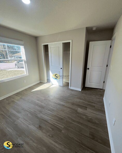 Building Photo - 13 Slumber Path