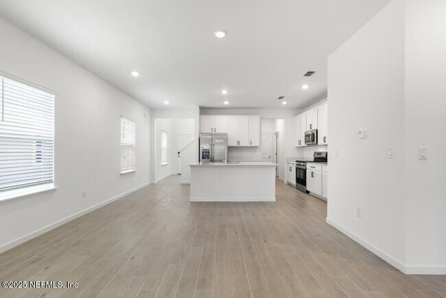 Building Photo - 355 Miromar Lk Dr