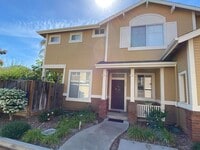 Building Photo - 348 Powerscourt Way