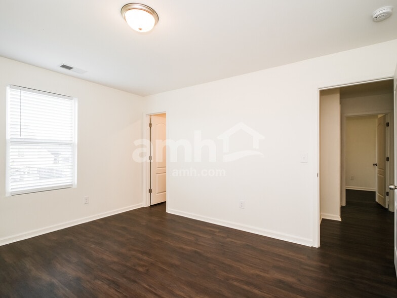 Building Photo - 7128 Cameron Trace Dr