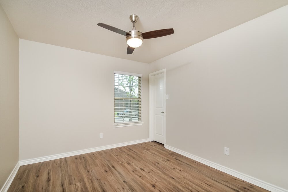 Building Photo - 403 Gallop Dr