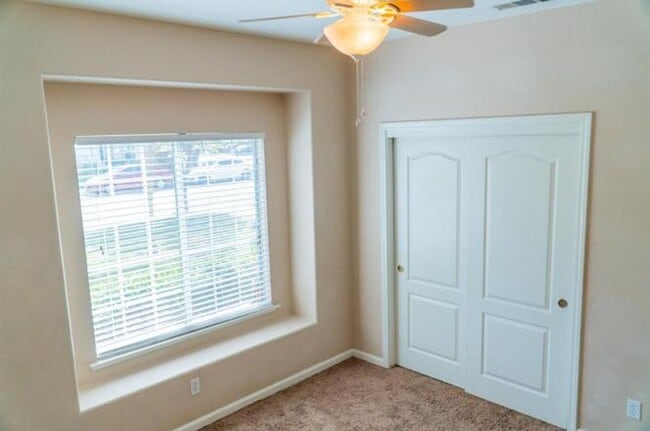 Building Photo - Bright & Spacious 4?BR Fresno Home with High Ceilings & Solar!