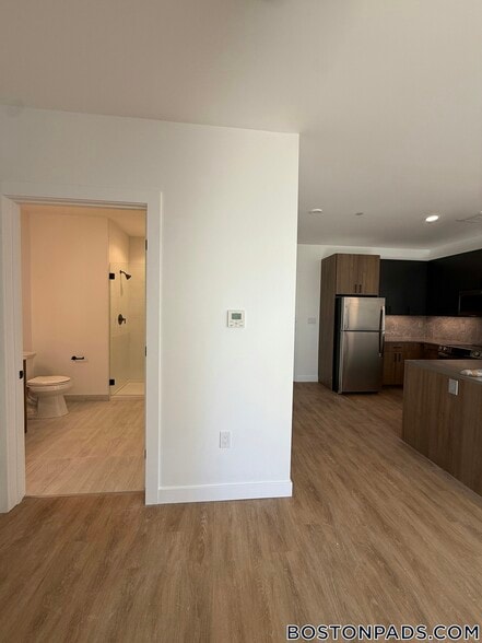 Building Photo - 199 Gardner St