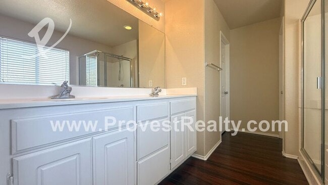 Building Photo - 12436 Honeybear Ln